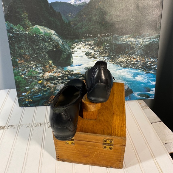 Merrell mary jane leather shoes size 8 - Picture 4 of 6